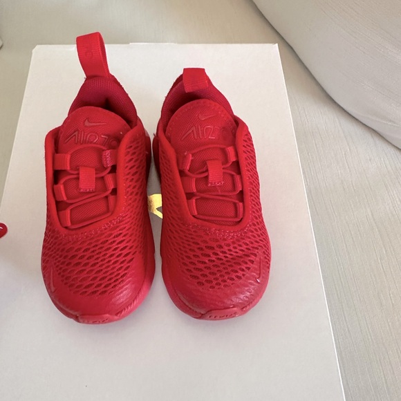 Nike Air Max 270 | color University Red | Toddler Size 5C - Picture 2 of 4